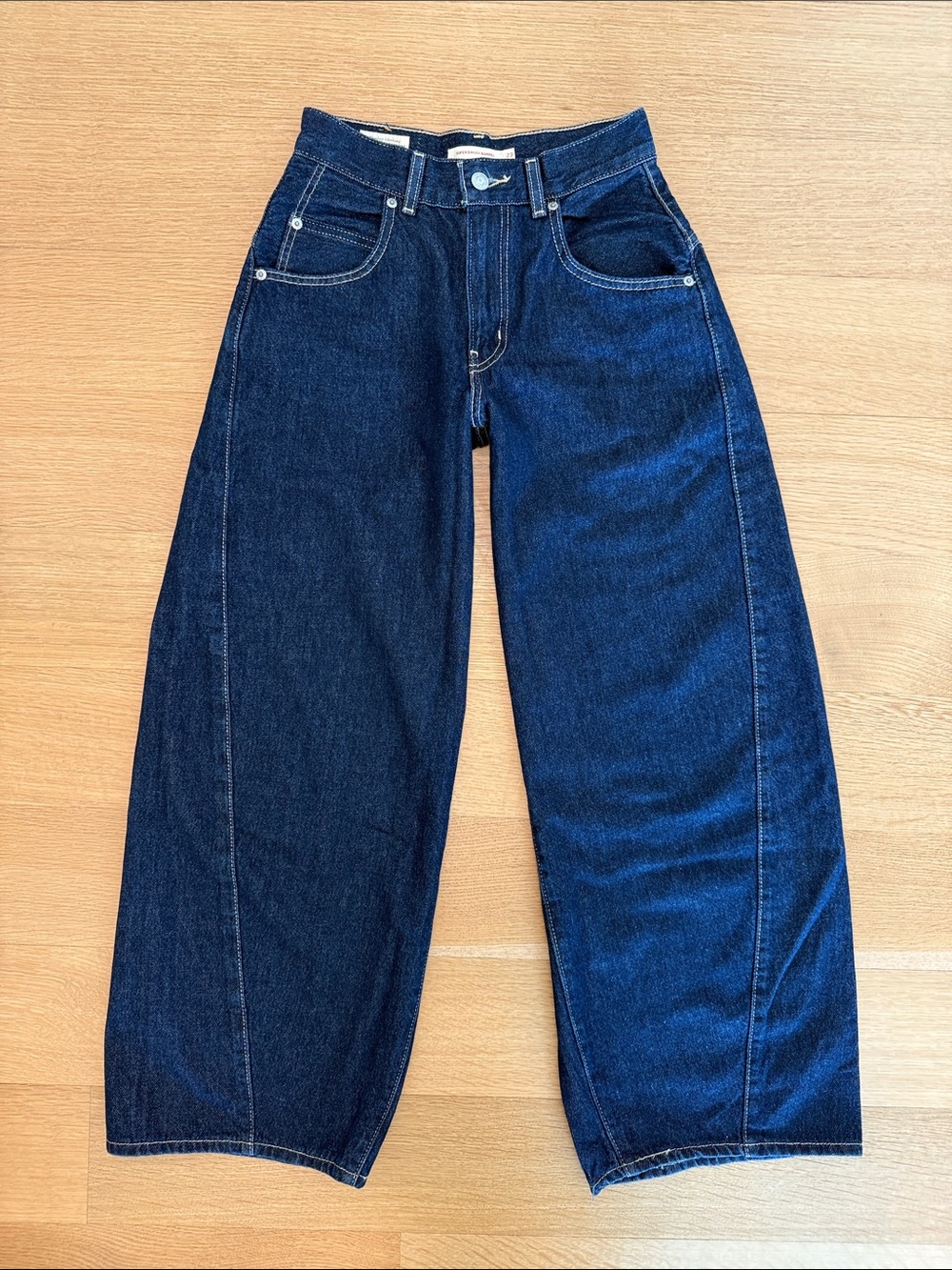 Levi’s Super Baggy Barrel Jeans